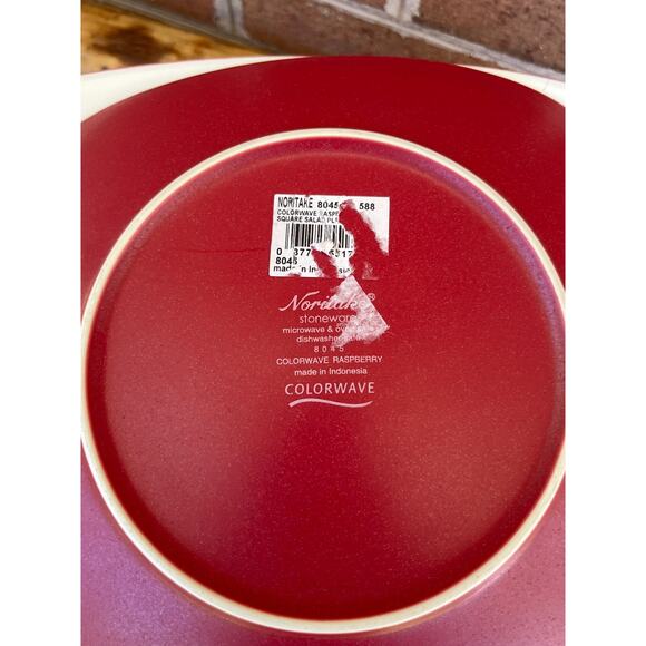Set of 4 Noritake Colorwave Raspberry Red Square Plates Salad Dinner - Picture 3 of 6